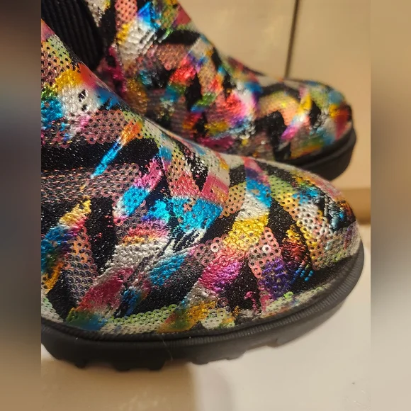 Betsey Johnson “Rowann” Rainbow Sequin Metallic Lug-Sole Boots Sz. 9.5 Ret. $178 - Picture 6 of 9